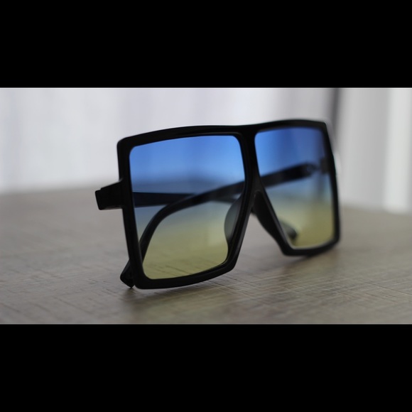 FASHION SUNGLASSES - Picture 3 of 4